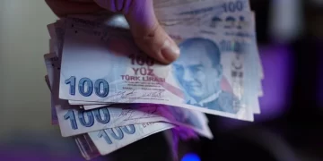 Emeklilere dört aylık zam farkı yolda! Yarına dikkat!