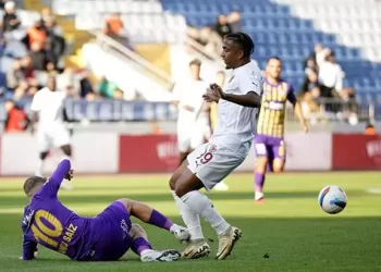 Eyüpspor, Hatayspor karşısında 3 puanı 2 golle aldı! Eyüpspor, Hatayspor karşısında 3 puanı 2 golle aldı!