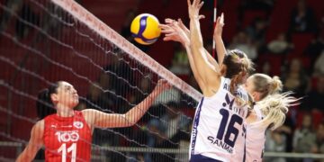 Fenerbahçe Medicana, Aras Kargo’yu geçip liderliğini sürdürdü!