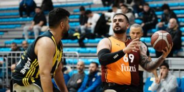 Galatasaray, Fenerbahçe’yi deplasmanda devirdi!