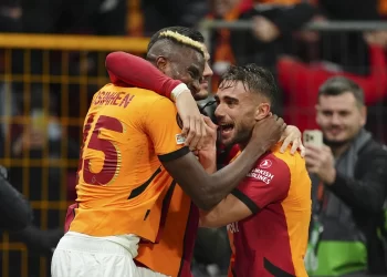 Galatasaray, Tottenham’ı üç golle devirdi!