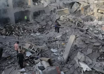 İsrail, Gazze’nin çeşitli bölgelerine hava saldırısı düzenledi