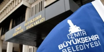İzmir’de ‘huzur hakkı’ gerginliği: AK Parti ve CHP’den karşılıklı açıklamalar