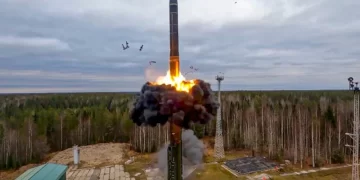 Rusya ilk kez kıtalararası balistik füze kullandı