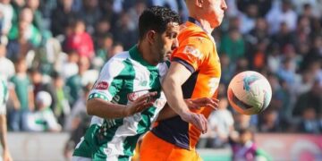 Konyaspor, evinde Başakşehir’i 3 golle geçti!