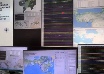 Marmara Denizi 24 noktadan izleniyor: Kandilli gözlemde