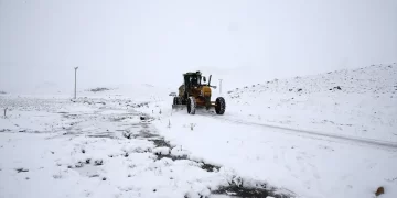 Muş’ta, kardan kapanan 41 köy yolu ulaşıma açıldı!