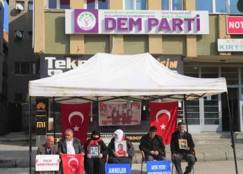 Muşlu annelerin evlat nöbeti kararlılıkla sürüyor!