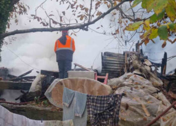 Sinop’ta çıkan yangında ev kullanılamaz hale geldi!
