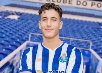 Tercihini Türkiye’den yana kullanan İsveç doğumlu Deniz Gül kimdir?