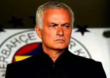 UEFA’dan, Jose Mourinho’ya men cezası!