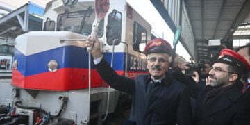 Turistik Doğu Ekspresi yeni sezonun ilk seferine çıktı