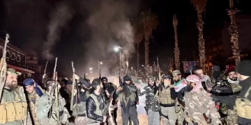 Suriye’de muhalif gruplar Şam’a da girdi! Esad Şam’ı terk etti