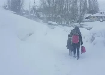 Hakkari’de eğitime kar engeli!