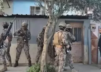 İzmir’de DEAŞ operasyonu!