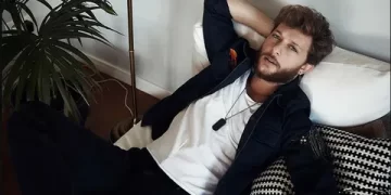 ‘Rota Yeniden Oluşturuldu’ Müzikalinin Oyuncusu Mehmet Aykaç Kimdir?