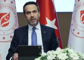 Bakan Bayraktar duyurdu! Petrol arama çalışmaları kapsamında 250 personel alınacak