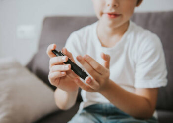 Tip 1 Diyabet hastası çocukların kan şekeri sensörü SGK’nin geri ödeme listesine alındı