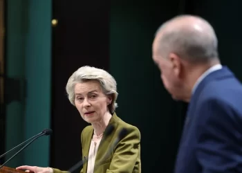 AB, Türkiye’ye 1 milyar euroluk ek fon sağlayacak