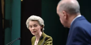 AB, Türkiye’ye 1 milyar euroluk ek fon sağlayacak