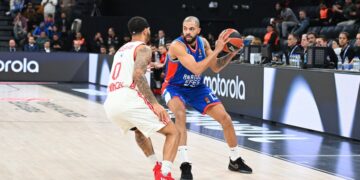 Anadolu Efes 101-90 Bayern Münih