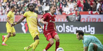 Antalyaspor, evinde Kayserispor’u 2 golle geçti!