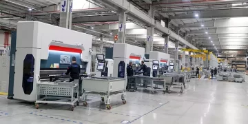 Deprem konutlarında kullanılmak üzere yüzlerce asansör üretildi