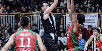 Beşiktaş Fibabanka, Yalovaspor’u deplasmanda farklı geçti