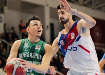 Bursaspor, ONVO Büyükçekmece’yi son çeyrekte geçti!