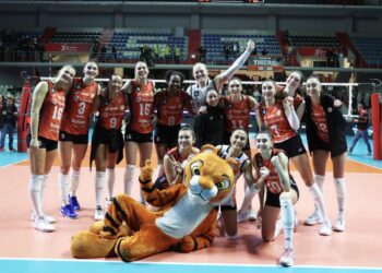 Eczacıbaşı Dynavit’ten, CEV Şampiyonlar Ligi’nde 4’te 4!