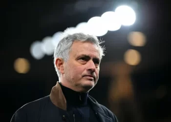 Fenerbahçe, Jose Mourinho’nun operasyon geçirdiğini duyurdu!