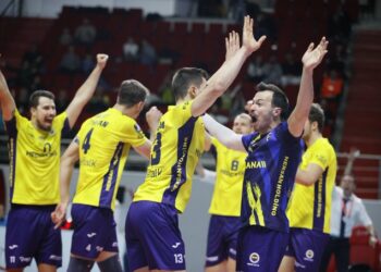 Fenerbahçe Medicana 3-2 Arkas Spor