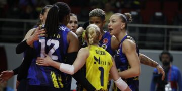 Fenerbahçe Medicana, evinde Kuzeyboru’yu set vermeden geçti!