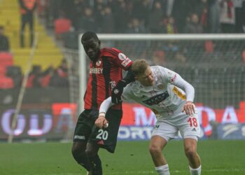 Gaziantep FK, Antalyaspor’u 2 golle geçti!