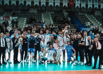 Halkbank, Bursa’yı set vermeden geçti!