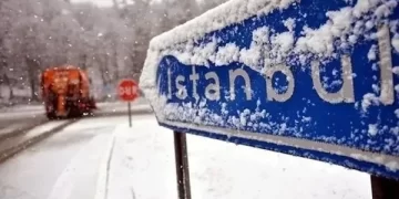 Meteoroloji’den yeni uyarı: İstanbul’a kar yağıyor!