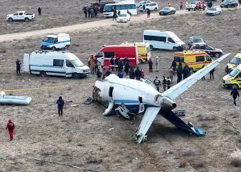 Azerbaycan yolcu uçağı Kazakistan’da düştü: 42 kişi hayatını kaybetti