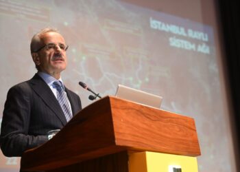 Bakan Uraloğlu: İstanbul’un bin 4 kilometre metro hattına ihtiyacı var
