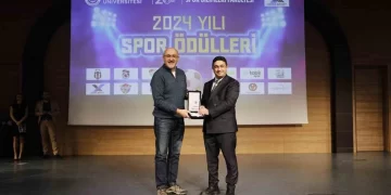 Muş Gençlik ve Spor İl Müdürü Taşdemir, yılın spor müdürü seçildi!