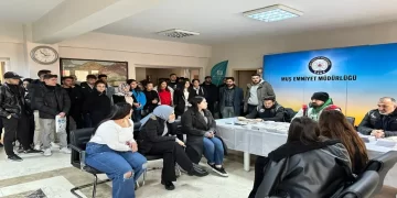 Muş Malazgirt’te, El Ele Güvenli Geleceğe projesi ile öğrencilere bilgilendirme!