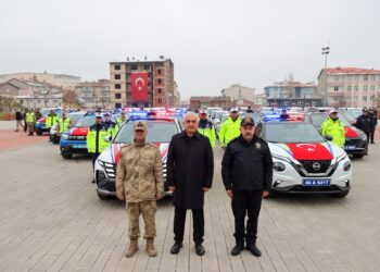 Muş’ta, jandarma ve emniyete tahsis edilen 41 yeni araç için tören düzenlendi!