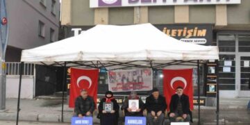 Muşlu annelerin evlat nöbeti 175. haftada kararlılıkla sürüyor!