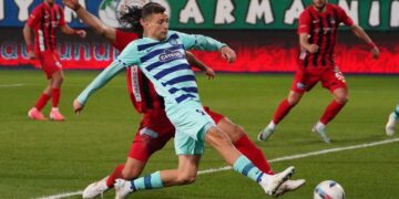 Rizespor, Vanspor önünde 6 golle turladı!