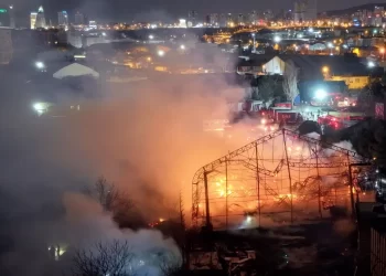 Şakir Paşa Ailesi dizisinin çekildiği köşk yandı: Sabotaj ihtimali gündemde