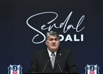 Serdal Adalı, Beşiktaş başkanlığına adaylığını açıkladı!