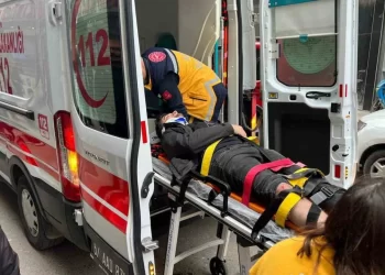 Sinop’ta, otomobil motosiklete çarptı: 1 yaralı