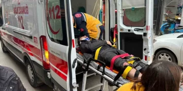 Sinop’ta, otomobil motosiklete çarptı: 1 yaralı