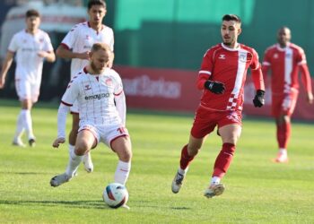 Sivasspor, Ankara’da turu 4 golle geçti!