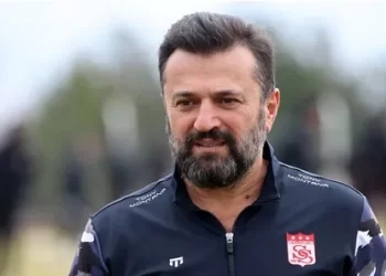 Sivasspor, Bülent Uygun ile yollarını ayırdı!