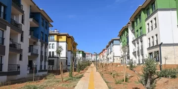 Emlak danışmanları, “sosyal konut seferberliği”ne destek veriyor